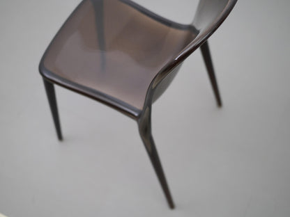 パトリックジュアンがデザインしたカルテルのタリヤチェア