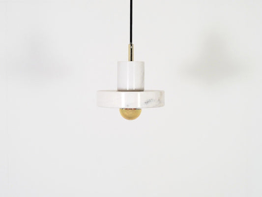 トムディクソンがデザインしたストーンLEDペンダントランプ