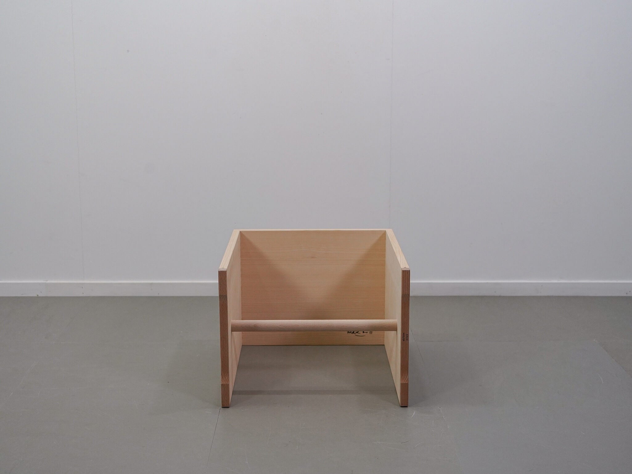 ウルムスツール ヴェービーフォーム マックス・ビル / Ulm Stool wb