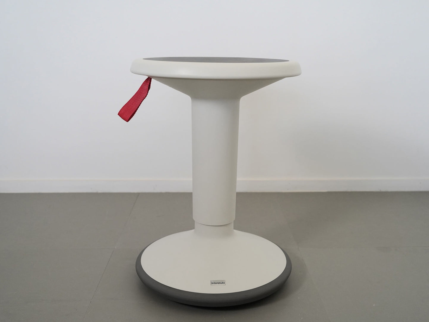 アップスツール ホワイト インタースツール カッシーナ スヴェン・ヴァン・ベティカー / UP IS1 Interstuhl Cassina Sven Von Boetticher 在庫6