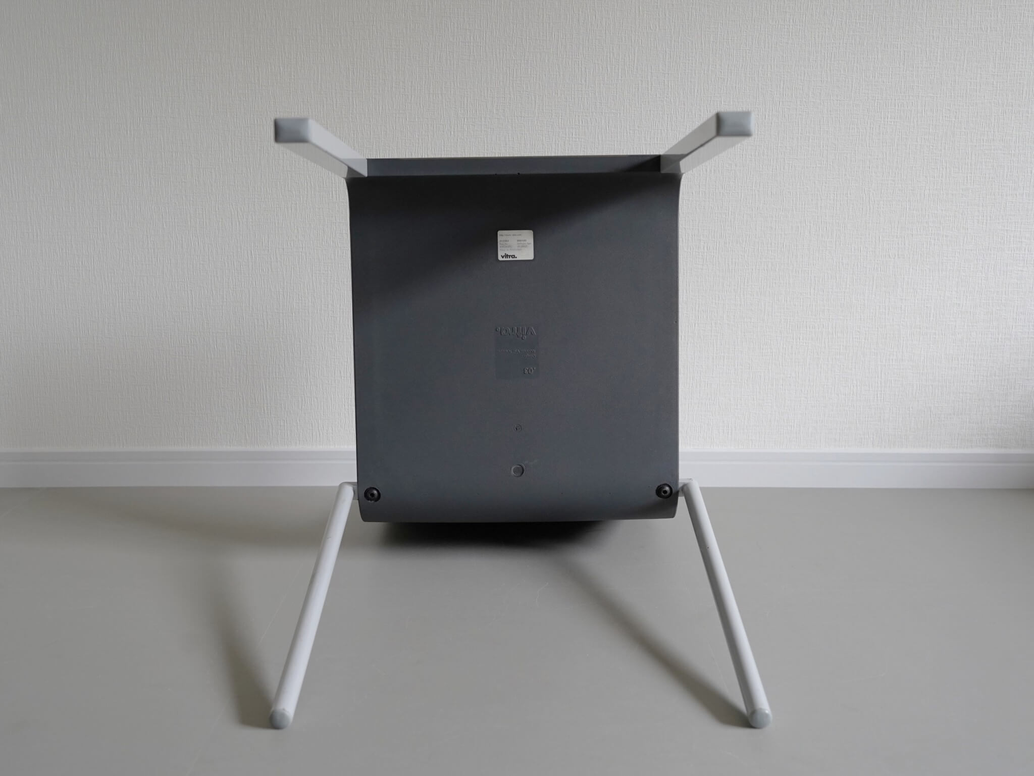 03 ゼロスリー グレー ヴィトラ マールテン・ヴァン・セーヴェレン 中古 / Vitra Maarten van Severen – CAGUYA